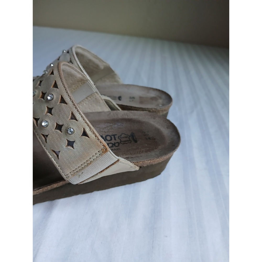Naot Sandals 38 Susan Rose Gold Studded Cork Cushioned Comfort Casual  Leather - Picture 5 of 16